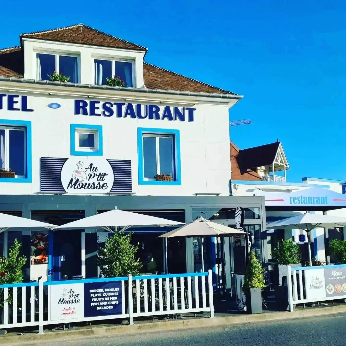 Au Ptit Mousse - Hotel Et Restaurant Courseulles-sur-Mer Exterior photo